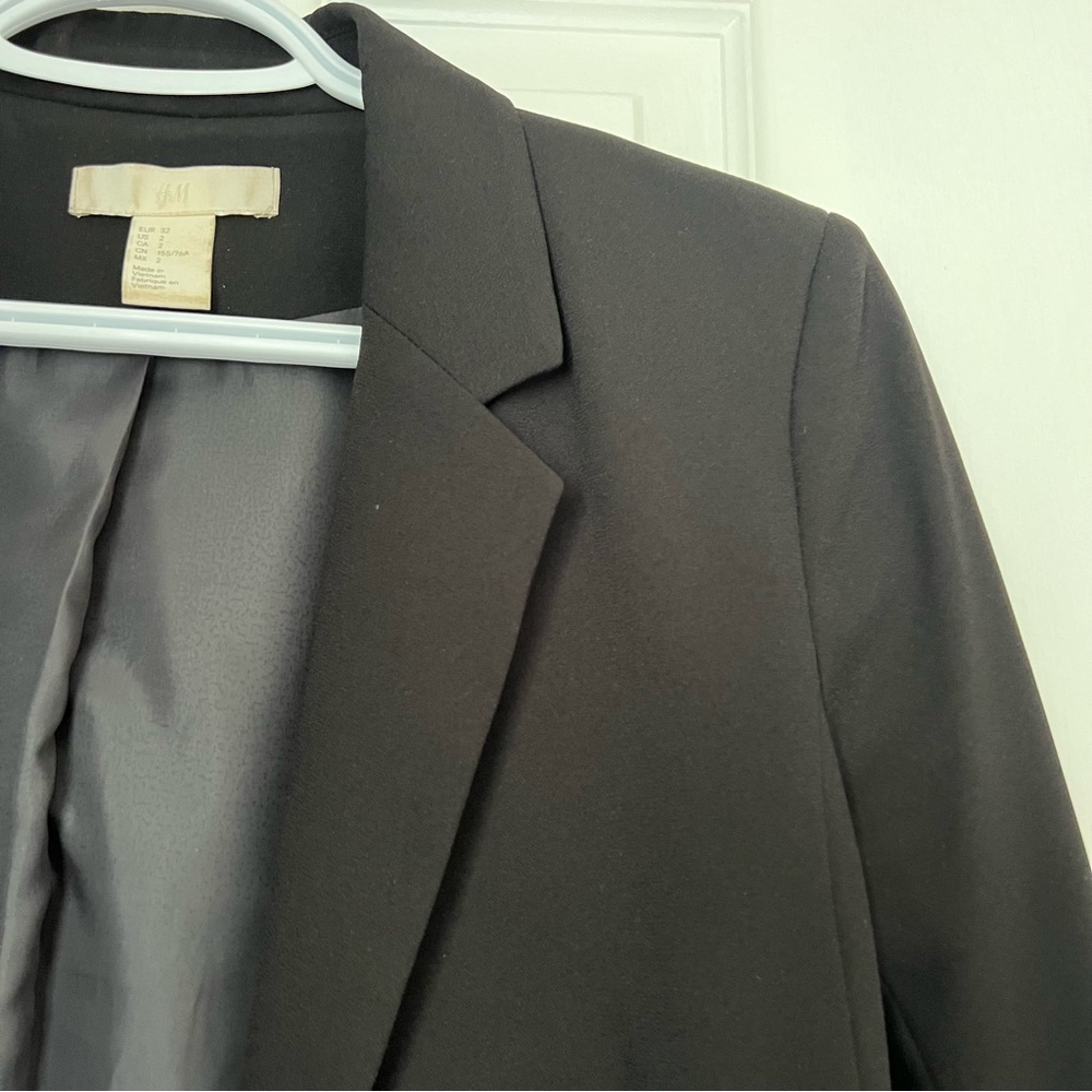 H&M Black Blazer - Picture 3 of 7